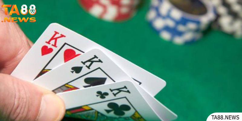 Hướng dẫn chơi Three card Poker online chi tiết 